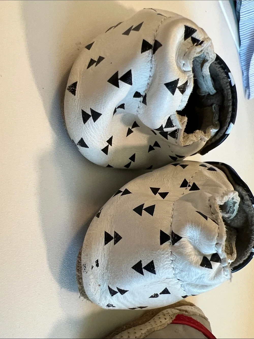 Robeez- 12-18m leather moccasin slip on shoes